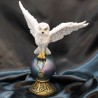 chouette sur boule de divination